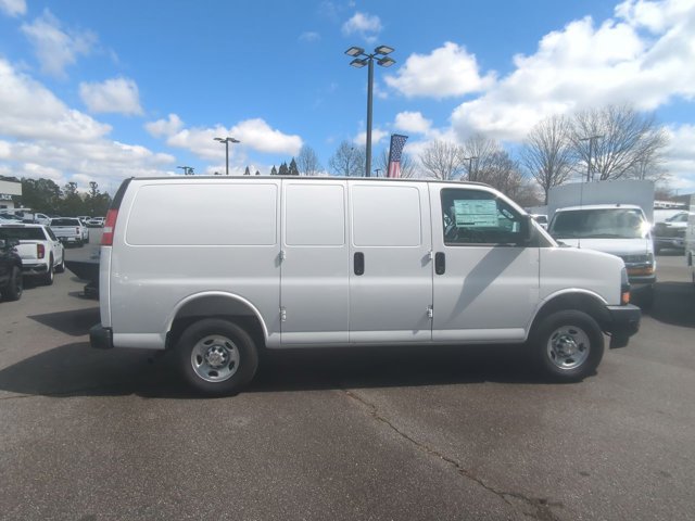 New 2025 Chevrolet Express 2500 Empty Cargo Van - photo 8