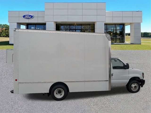 New 2024 Ford E-450 Cutaway - photo 3