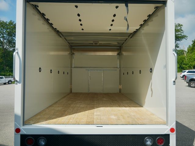 New 2025 Ford E-450 Cutaway - photo 6