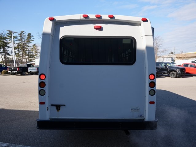 Used 2010 Ford E-350 Cutaway - photo 5