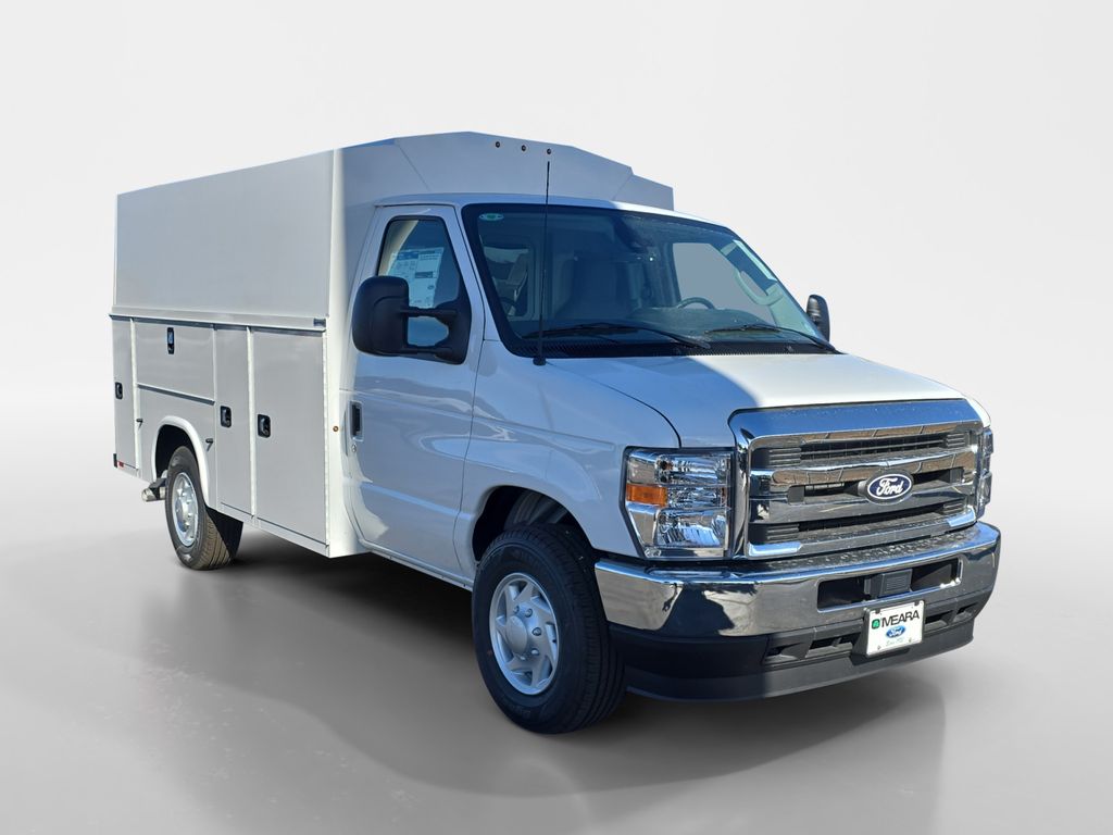 New 2026 Ford E-350 Cutaway - photo 7