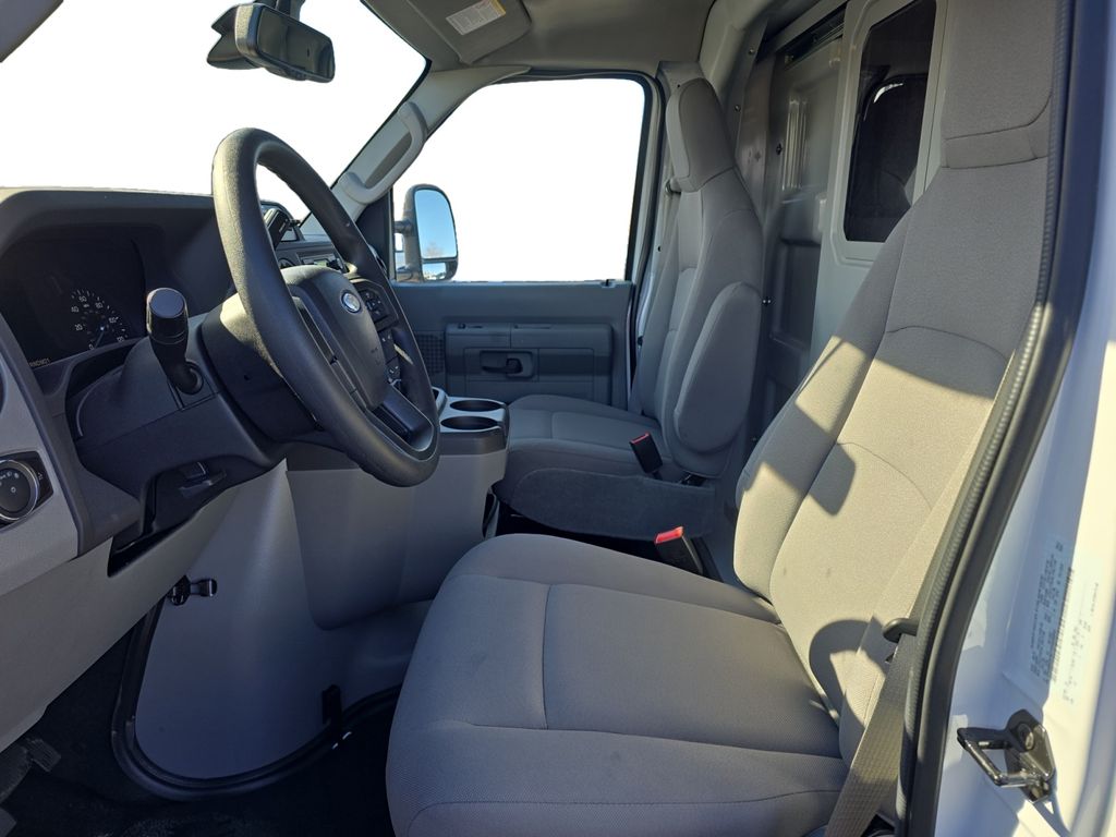 New 2026 Ford E-350 Cutaway - photo 9