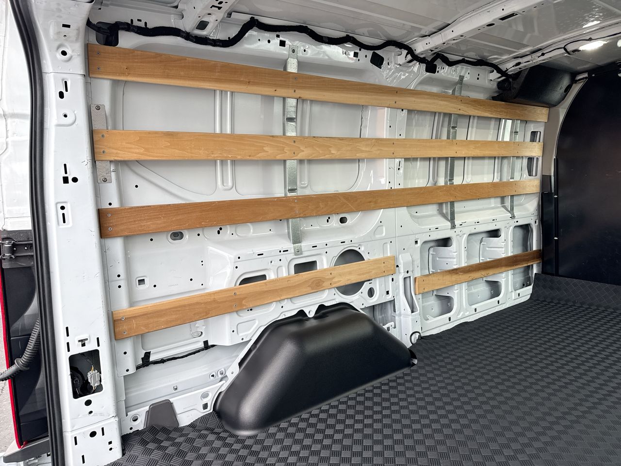 Used 2024 Ford Transit 250 Low Roof Empty Cargo Van - photo 18