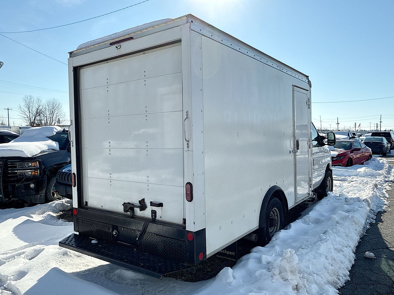 Used 2022 Ford E-350 Cutaway - photo 4