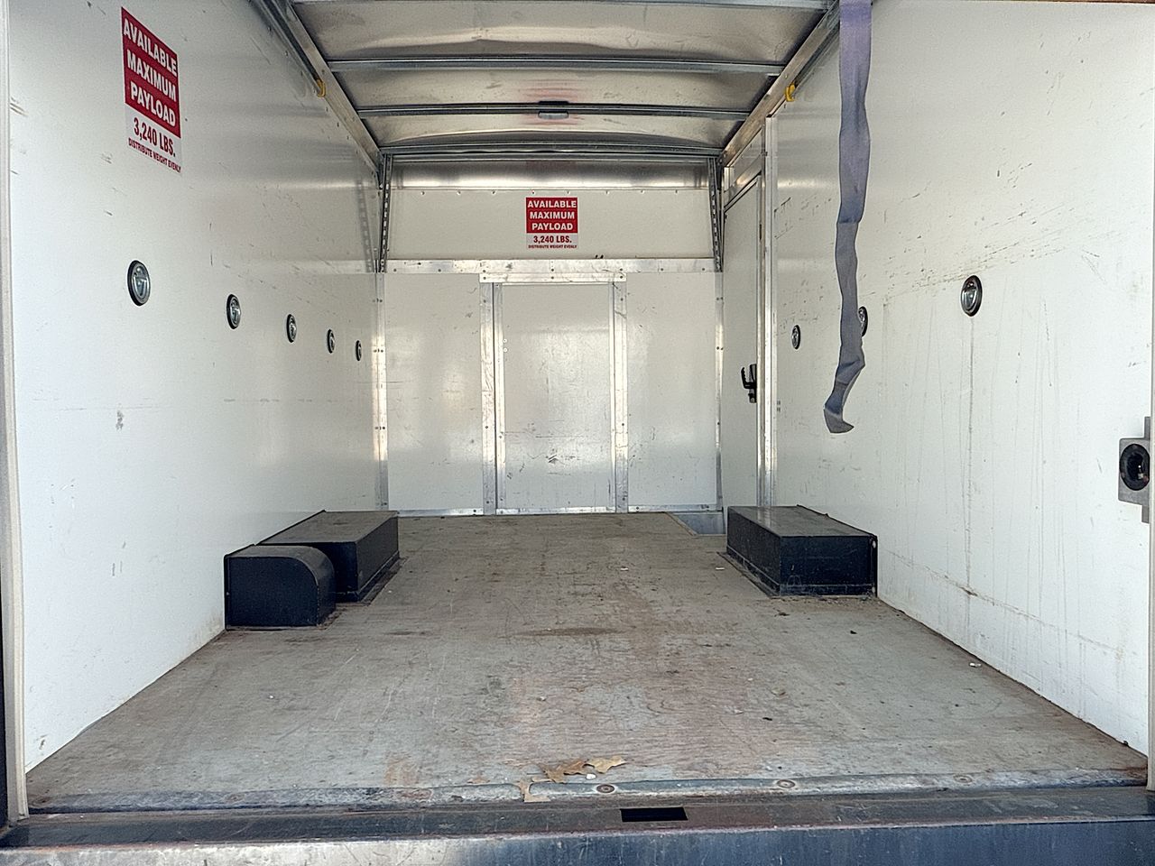 Used 2022 Ford E-350 Cutaway - photo 8