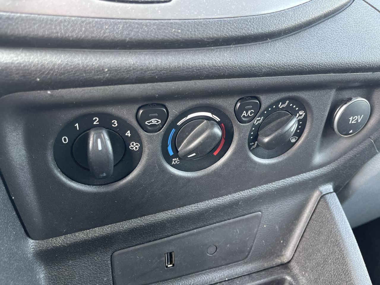 Used 2018 Ford Transit 350 XL Passenger Van - photo 15