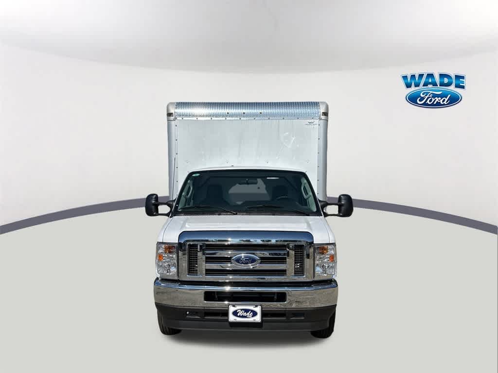 New 2025 Ford E-450 - photo 1