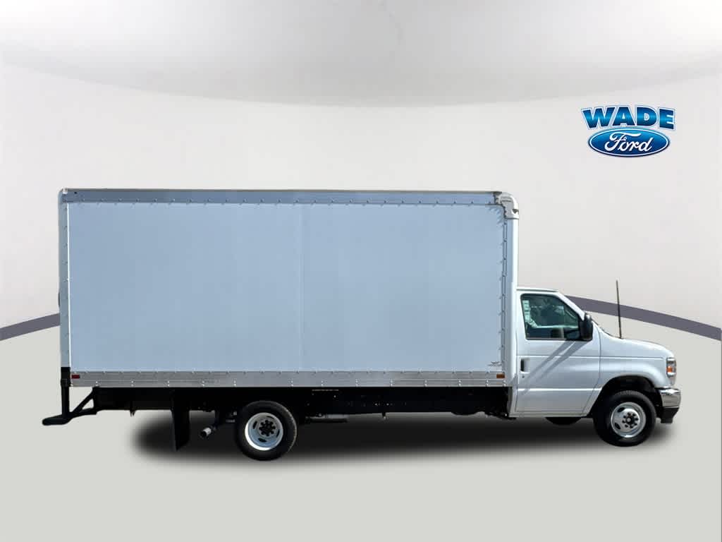 New 2025 Ford E-450 Cutaway - photo 3