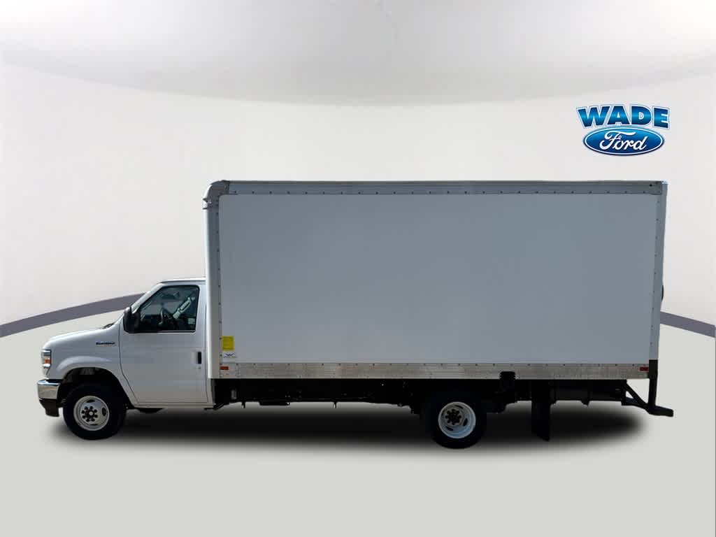 New 2025 Ford E-450 Cutaway - photo 7