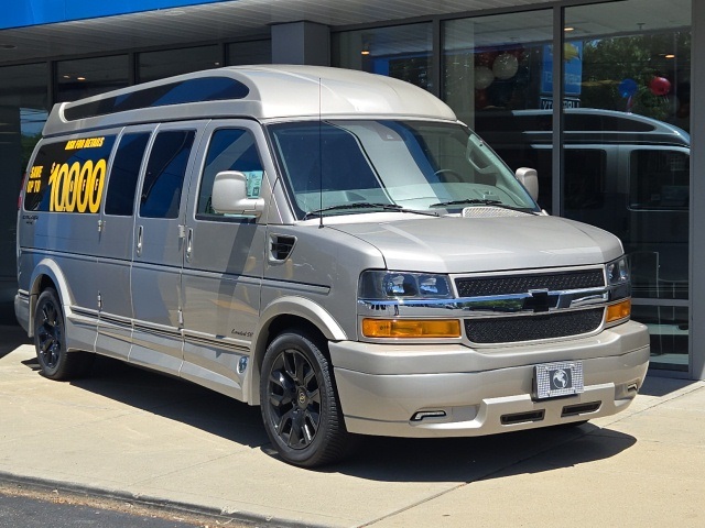 New 2024 Chevrolet Express 2500 - photo 2
