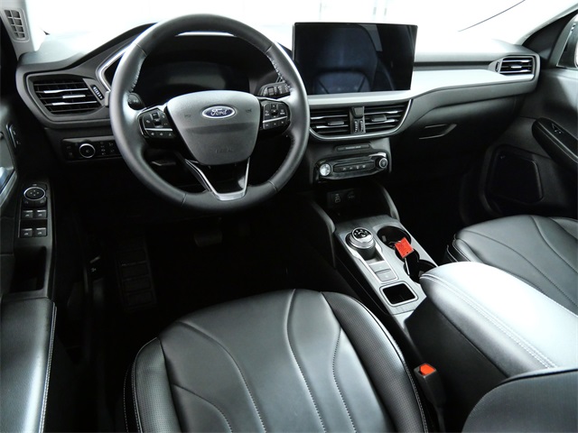 Used 2025 Ford Escape Platinum - photo 4