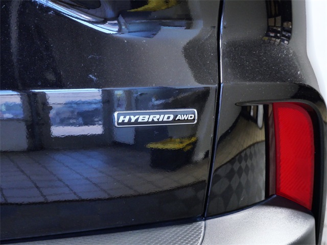 Used 2025 Ford Escape Platinum - photo 9