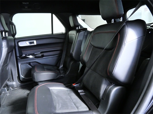 Used 2023 Ford Explorer ST-Line - photo 13