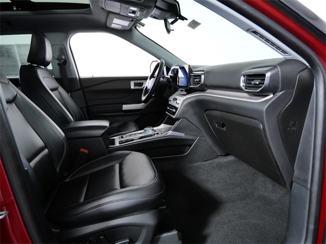 Used 2023 Ford Explorer XLT - photo 9