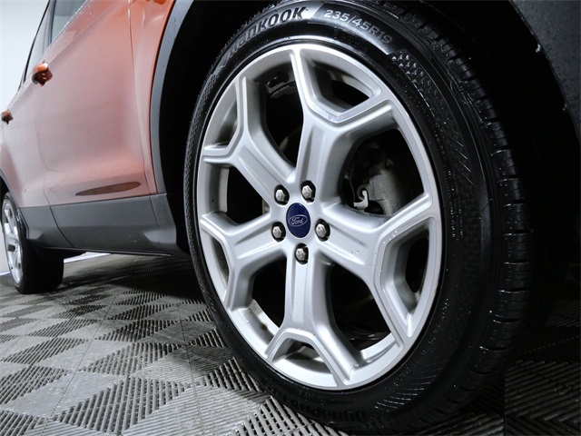 Used 2019 Ford Escape - photo 2