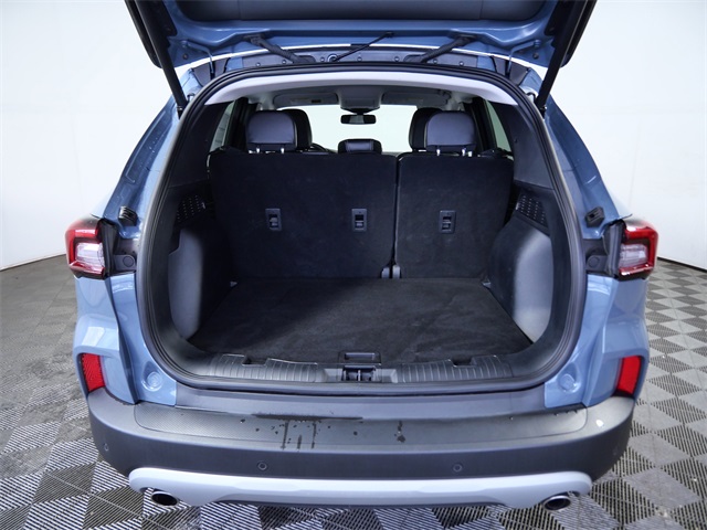 Used 2025 Ford Escape Platinum - photo 8