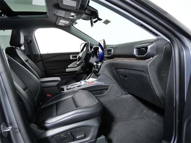 Used 2023 Ford Explorer Limited - photo 9