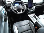 Used 2023 Ford Explorer Limited thumbnail 3