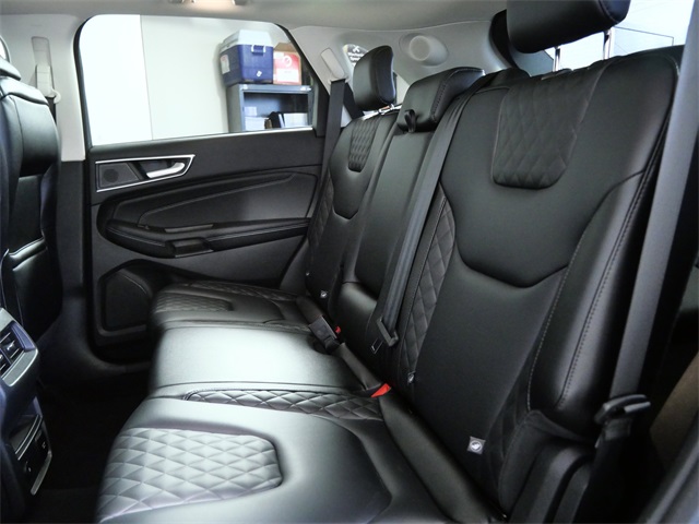 Used 2023 Ford Edge Titanium - photo 13