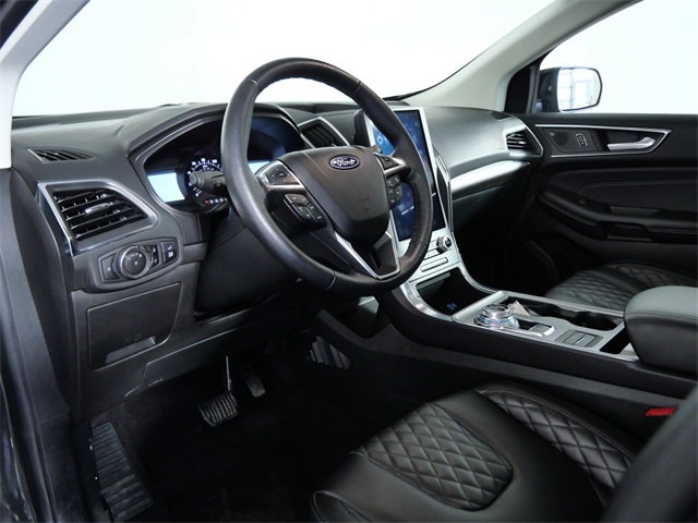 Used 2023 Ford Edge Titanium - photo 14