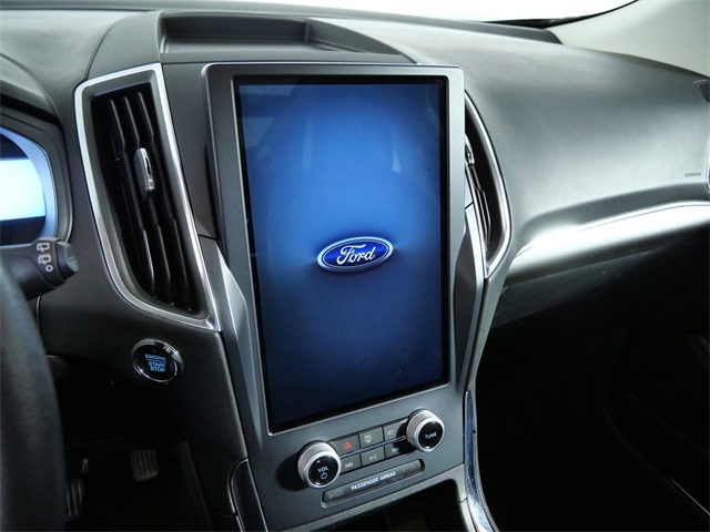 Used 2023 Ford Edge Titanium - photo 17