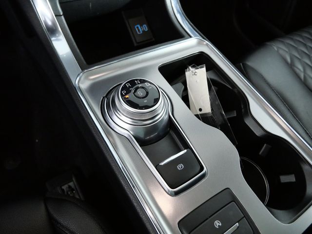 Used 2023 Ford Edge Titanium - photo 18