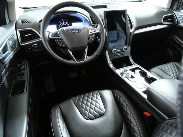Used 2023 Ford Edge Titanium - photo 3