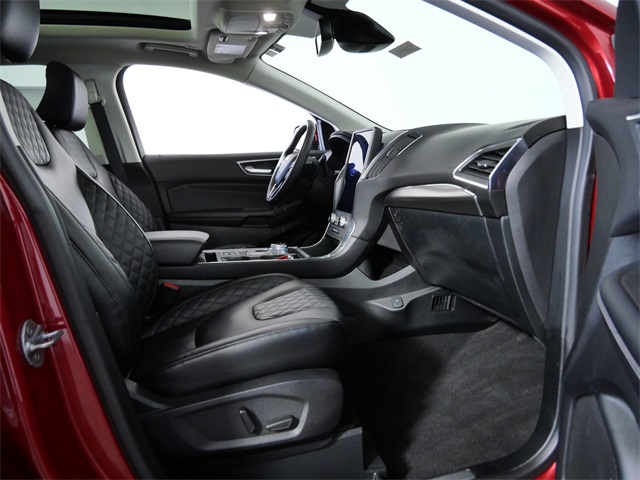 Used 2024 Ford Edge Titanium - photo 9