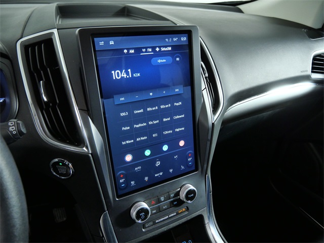 Used 2023 Ford Edge Titanium - photo 17