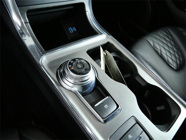 Used 2023 Ford Edge Titanium - photo 18