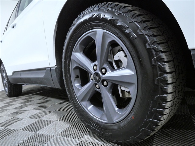 Used 2023 Ford Edge - photo 1