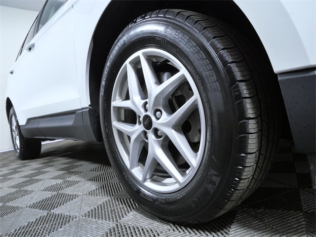 Used 2024 Ford Edge - photo 1