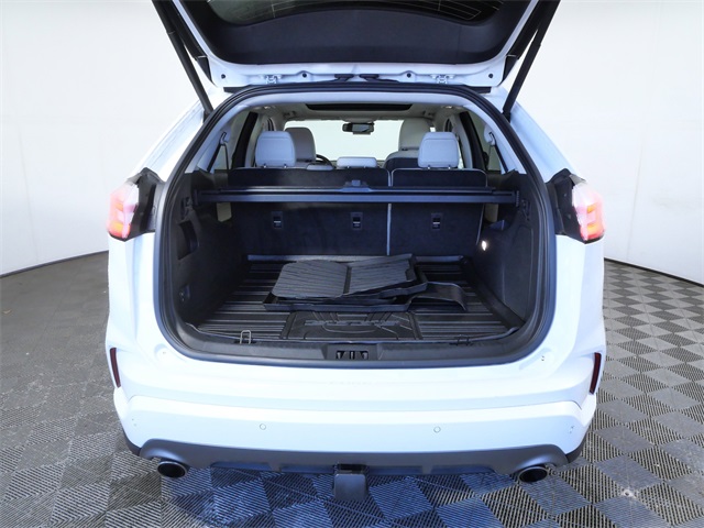Used 2024 Ford Edge Titanium - photo 8