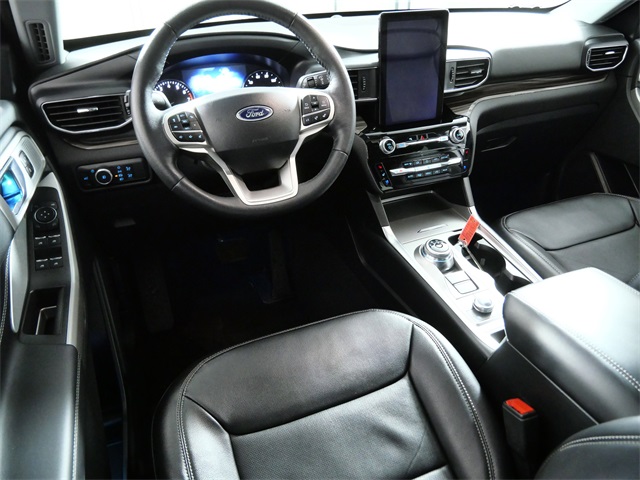Used 2024 Ford Explorer Limited - photo 3