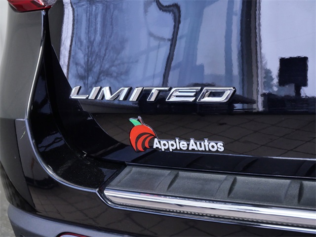Used 2024 Ford Explorer Limited - photo 8