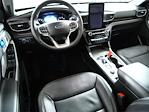 Used 2024 Ford Explorer Limited thumbnail 3