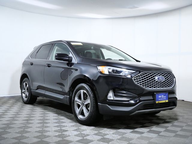 Used 2024 Ford Edge - photo 1