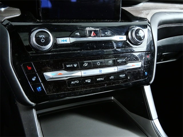 Used 2021 Ford Explorer Platinum - photo 19