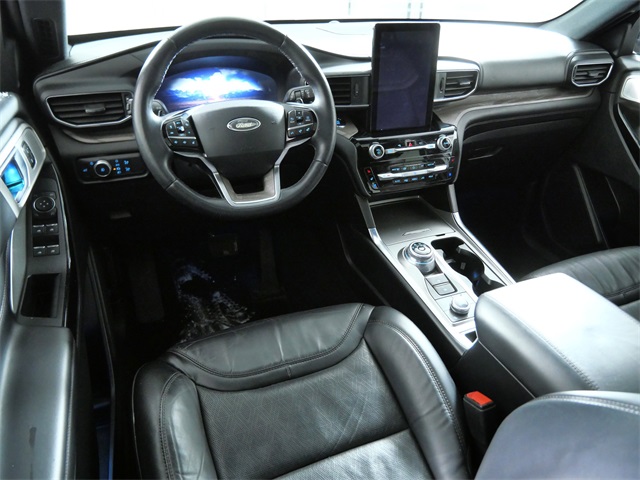 Used 2021 Ford Explorer Platinum - photo 3