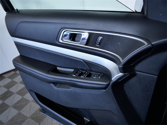 Used 2017 Ford Explorer XLT - photo 26