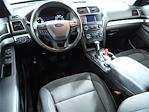 Used 2017 Ford Explorer XLT thumbnail 3