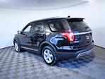 Used 2017 Ford Explorer XLT thumbnail 5
