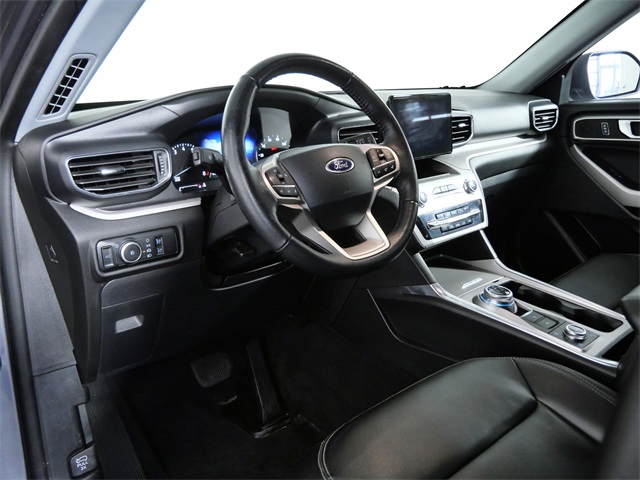 Used 2023 Ford Explorer XLT - photo 16