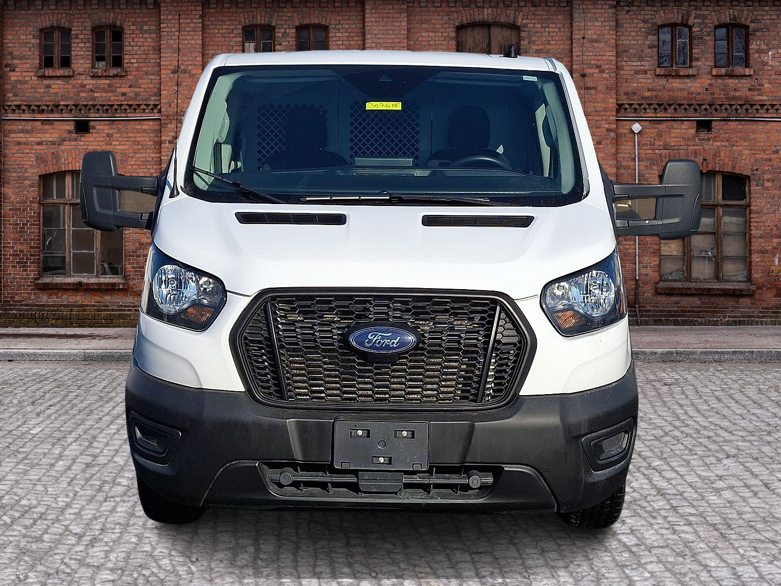 Used 2022 Ford Transit 250 - photo 2