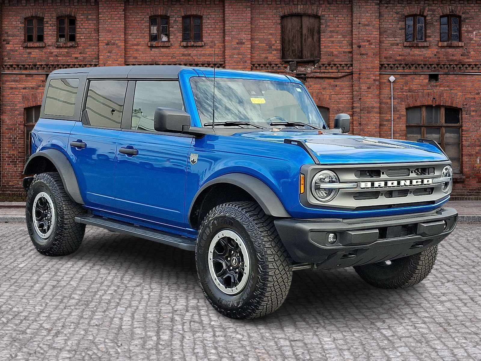 Used 2023 Ford Bronco Big Bend - photo 3