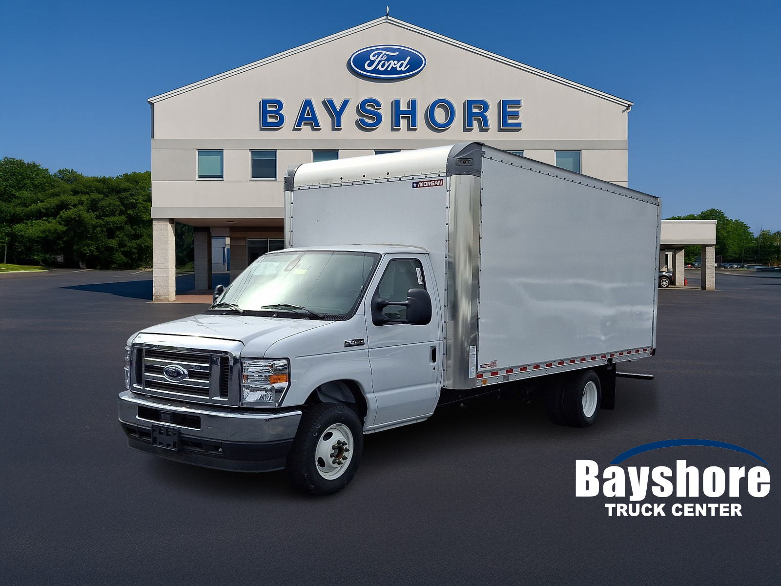 New 2025 Ford E-450 - photo 1