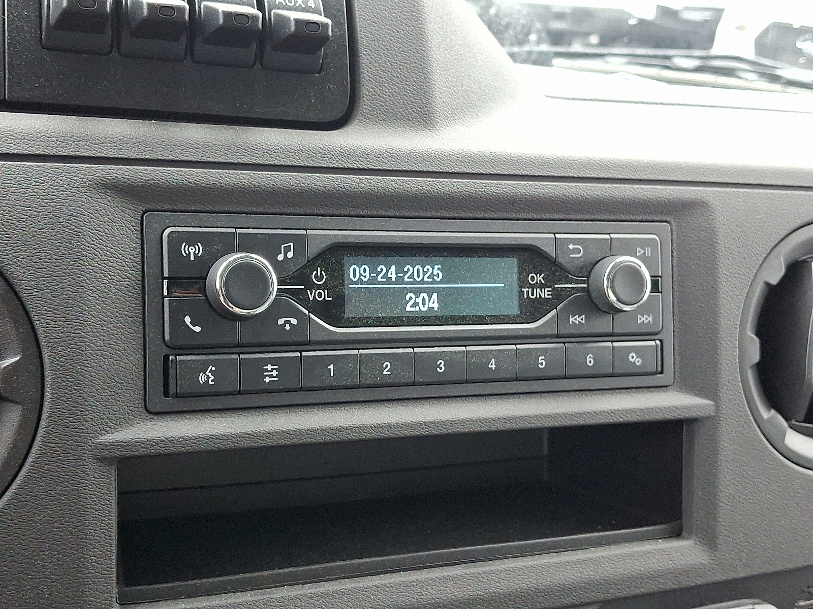 New 1996 Ford E-450 Cutaway - photo 10