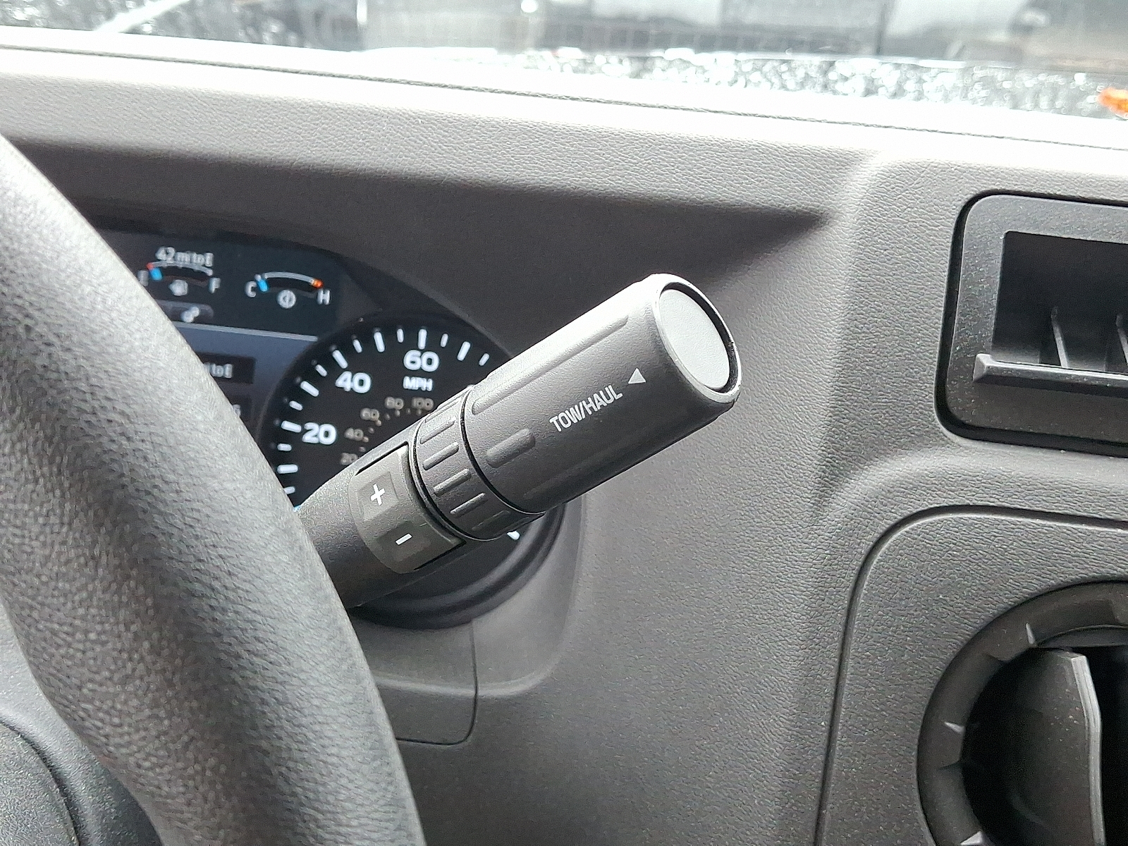 New 1996 Ford E-450 Cutaway - photo 9