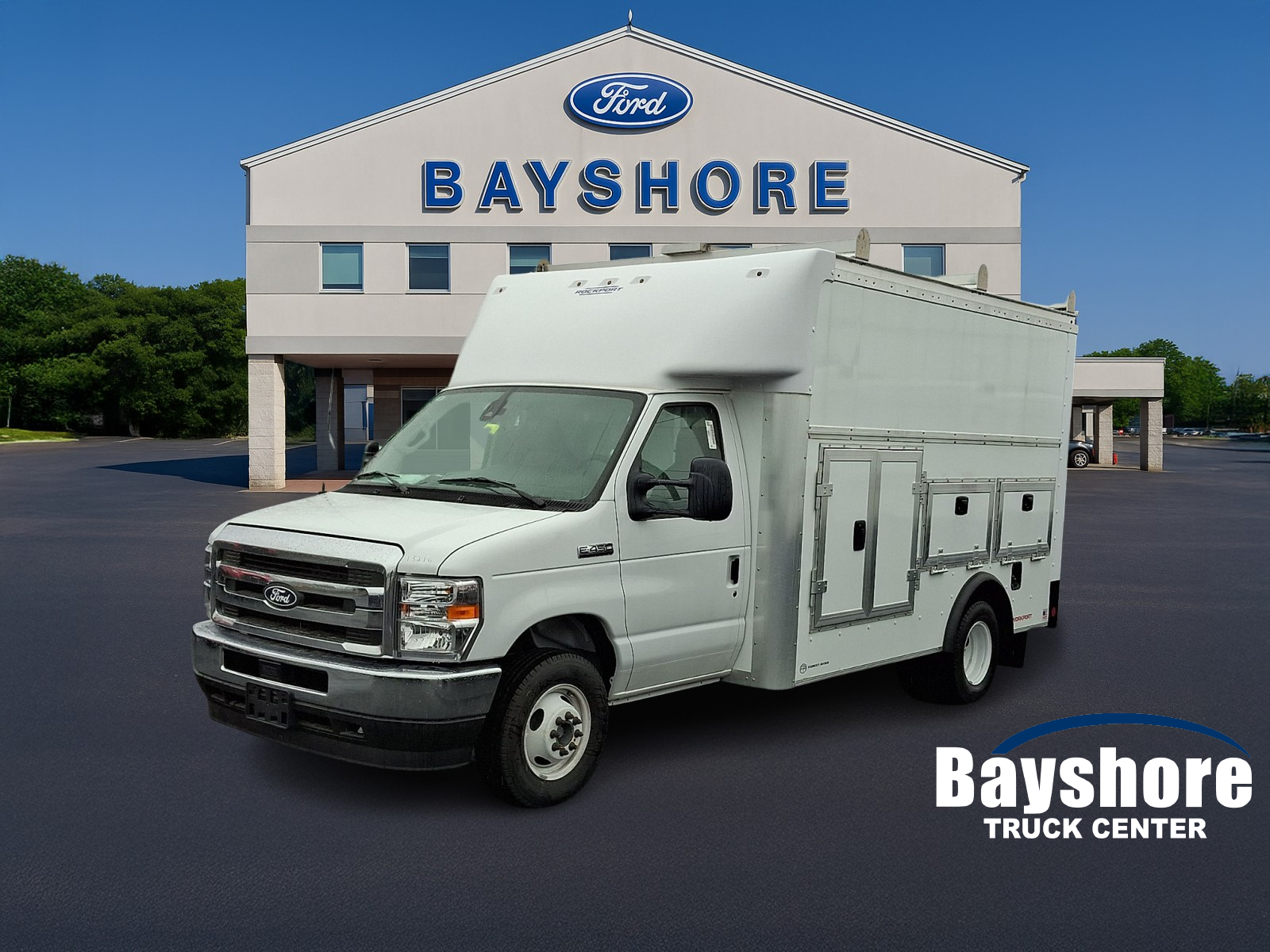 New 1996 Ford E-450 - photo 1