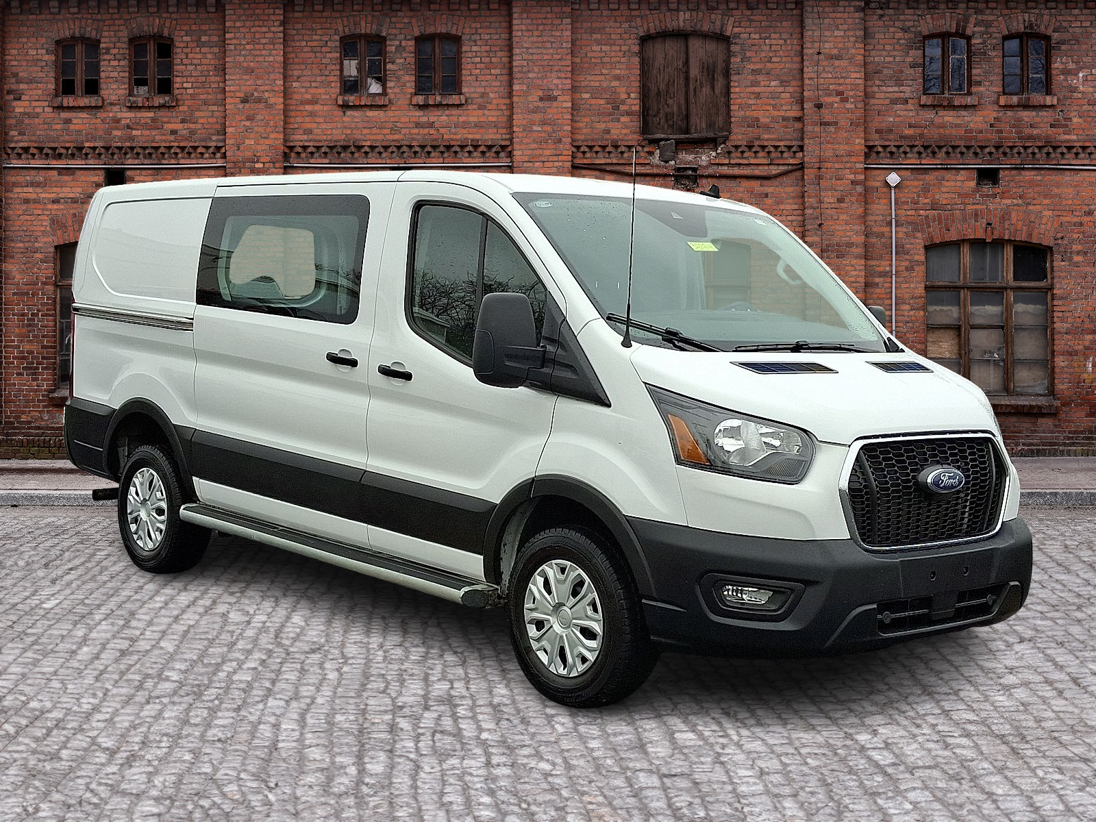 Used 2024 Ford Transit 250 Low Roof Empty Cargo Van - photo 3